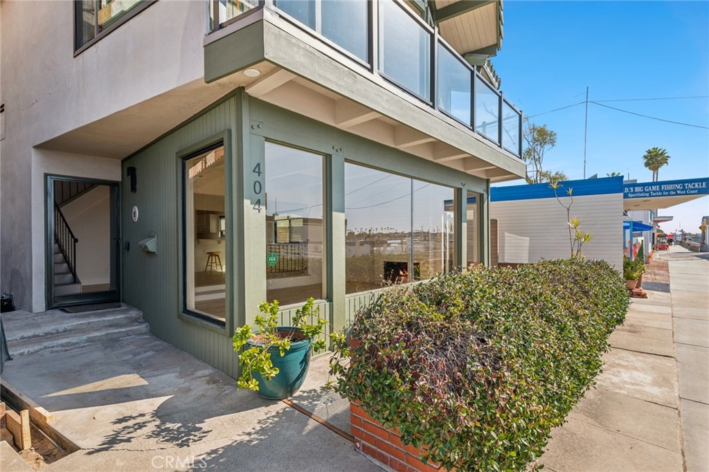 404 S Bay Front