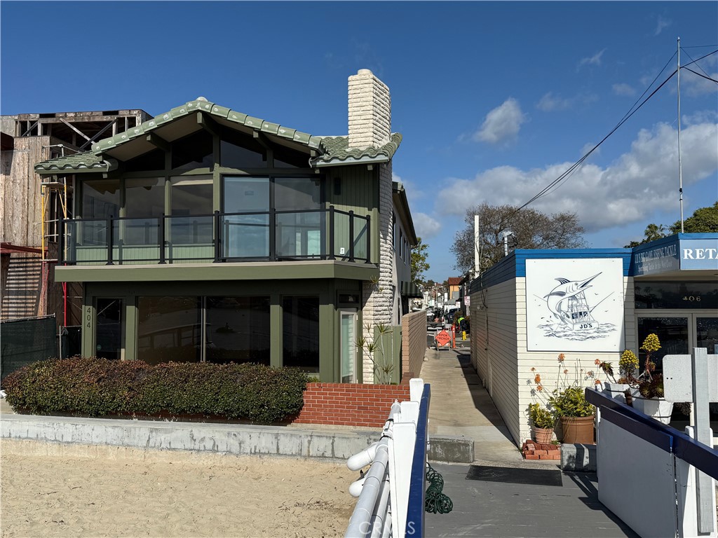 404 S Bay Front