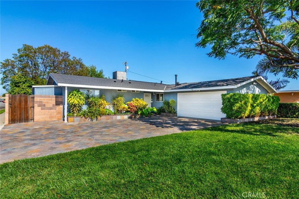 listing image 130720594428116414340