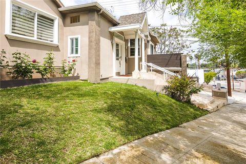 A home in Studio City