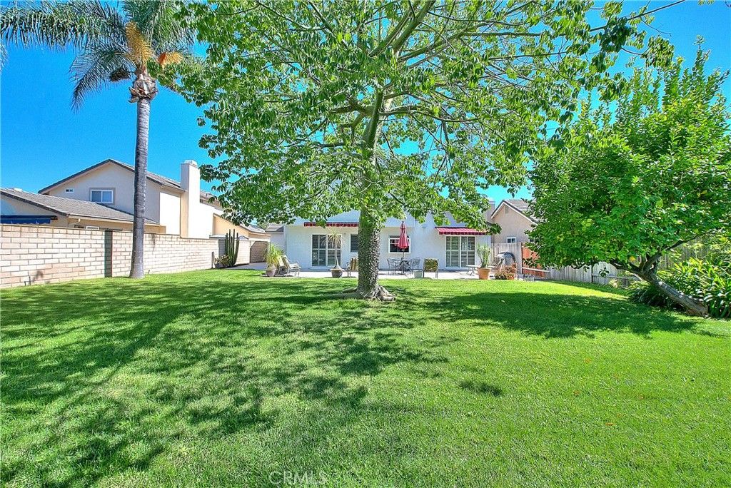 listing image 130722648802649903196