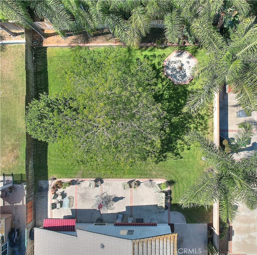 listing image 130727842035974395842