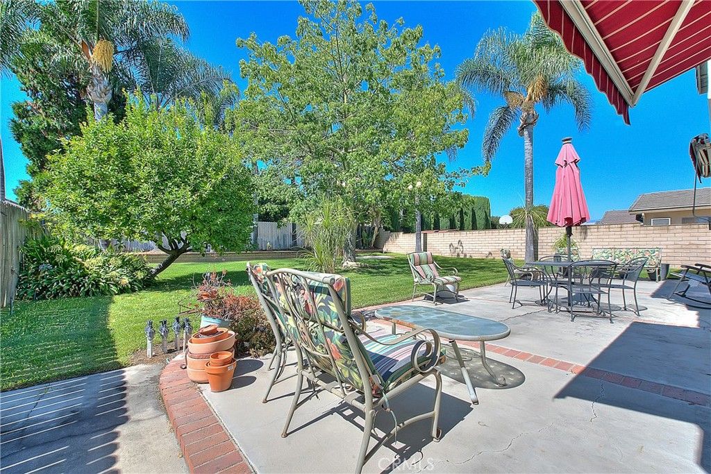 listing image 130726698114621466425