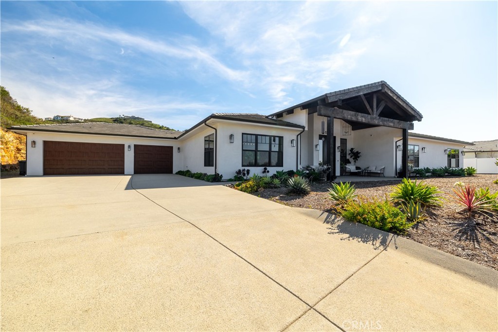 3325 Sagewood Hills Road