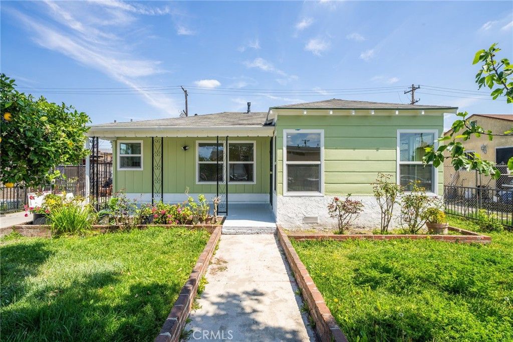 listing image 130723368694216775855