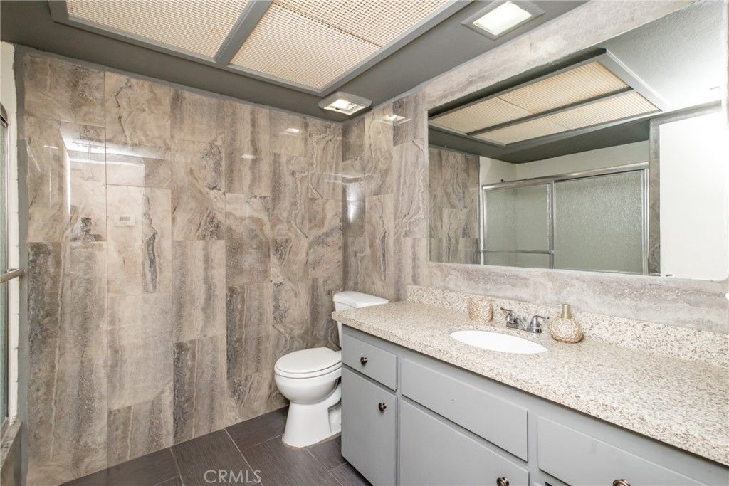 listing image 130720955182483749396