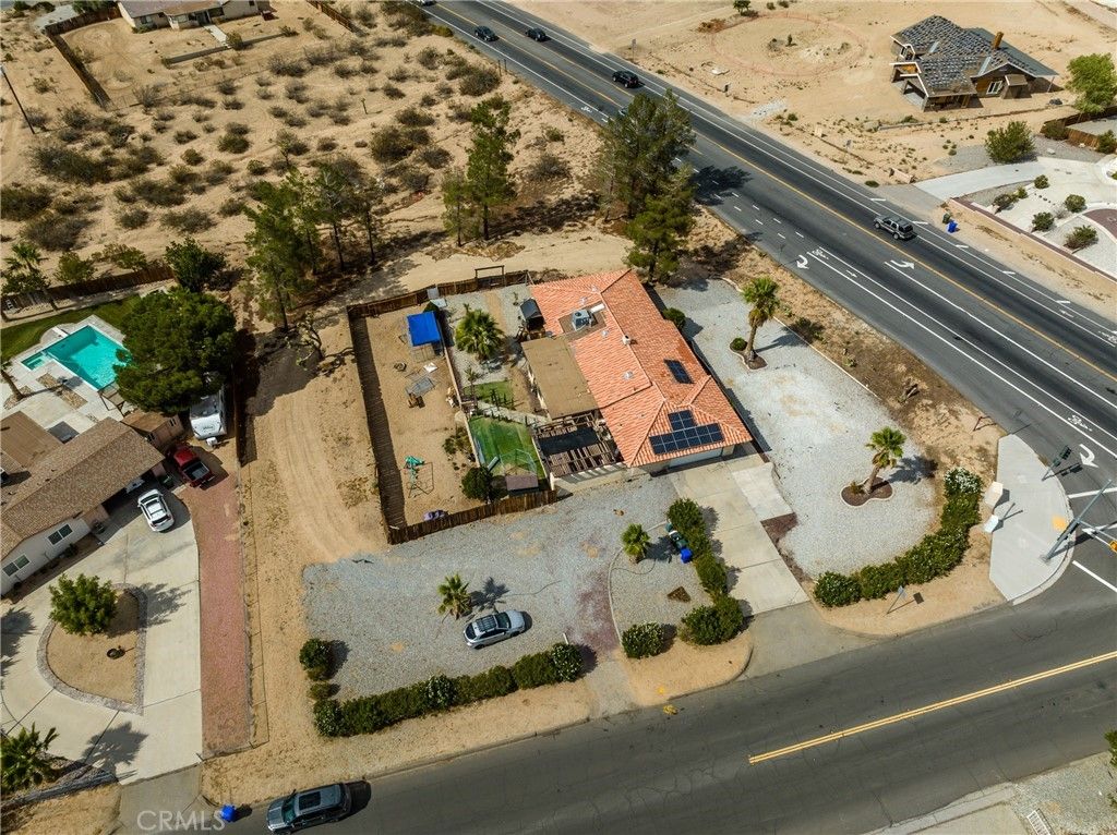 listing image 130728700901218649123