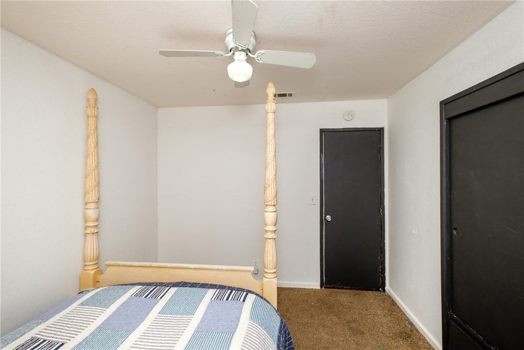 listing image 130724421432145381832