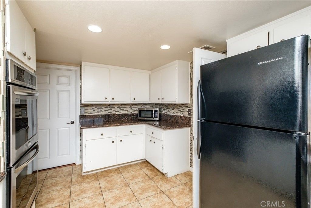 listing image 130725639700136303466