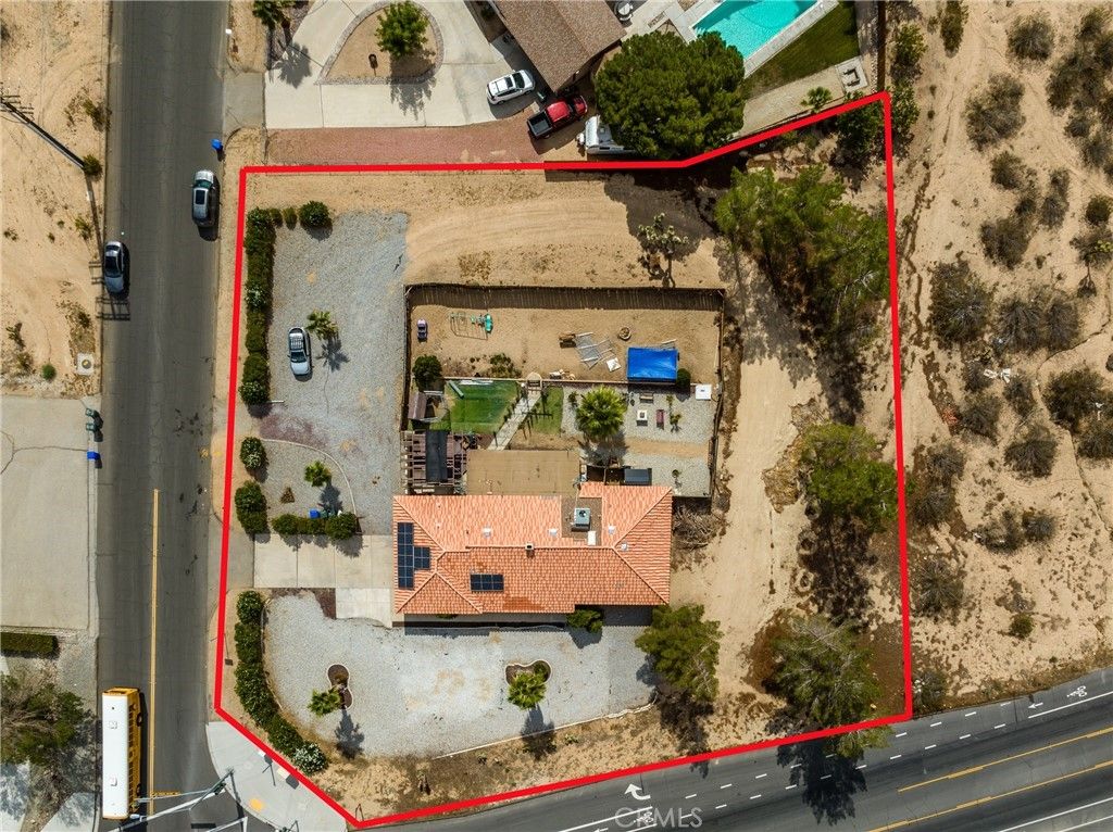 listing image 130725220161799266537