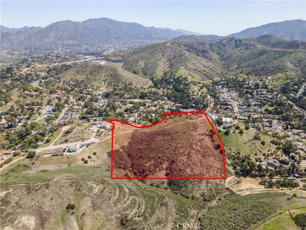 Properties 3 10131 Johanna Avenue