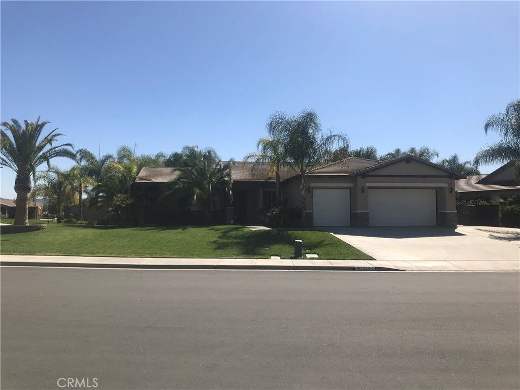 listing image 130729270532830004669