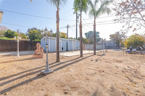 A home in Lake Elsinore