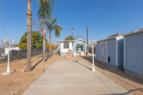 A home in Lake Elsinore