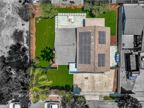 A home in Reseda