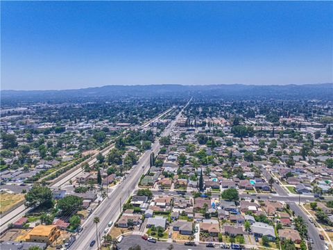 A home in Reseda