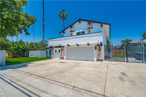 A home in Reseda