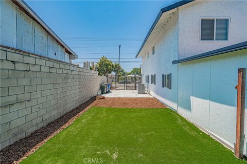 A home in Reseda