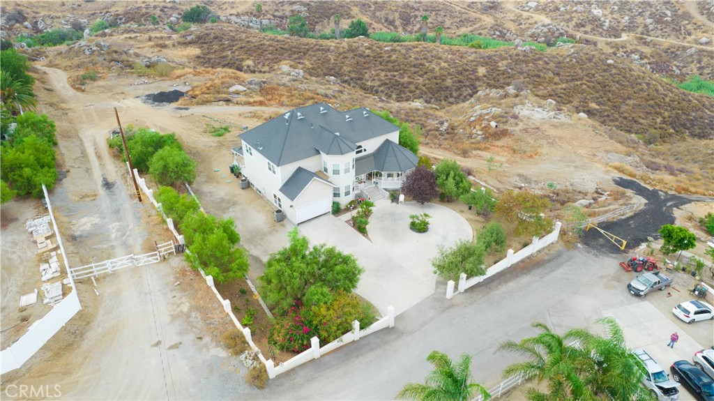 17525 Country Manor Lane