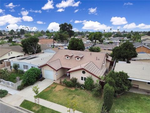 A home in Paramount