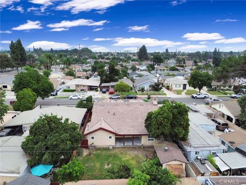 A home in Paramount