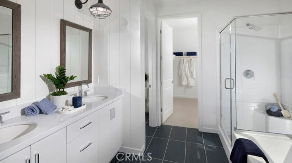 listing image 130722614481021865142