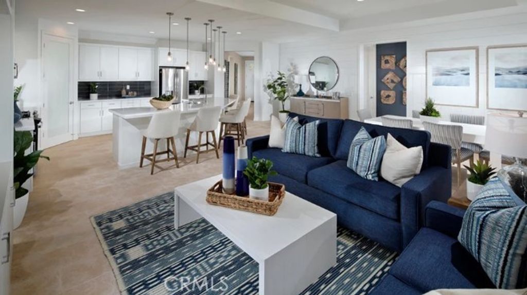 listing image 130724439180892026701