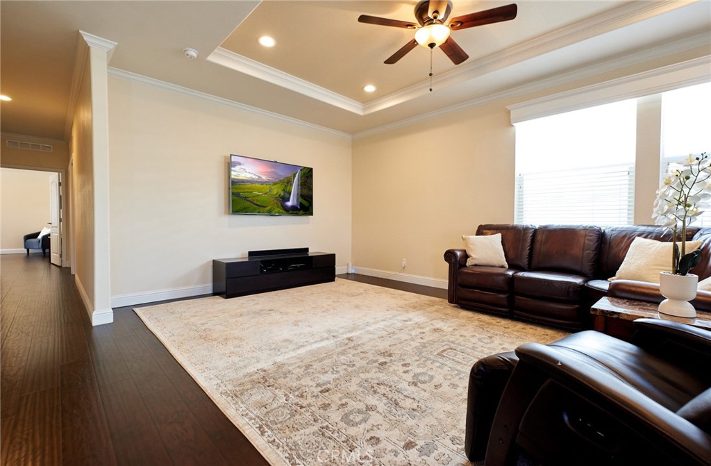 1245 W Cienega Ave 234