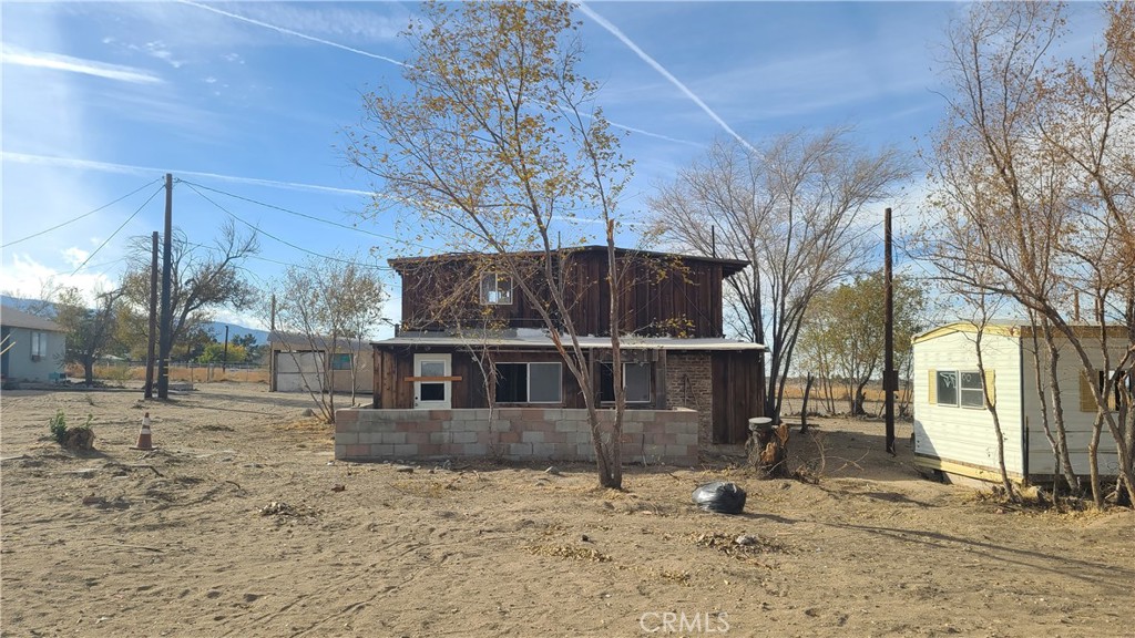 4283 4285 Smoke Tree Road