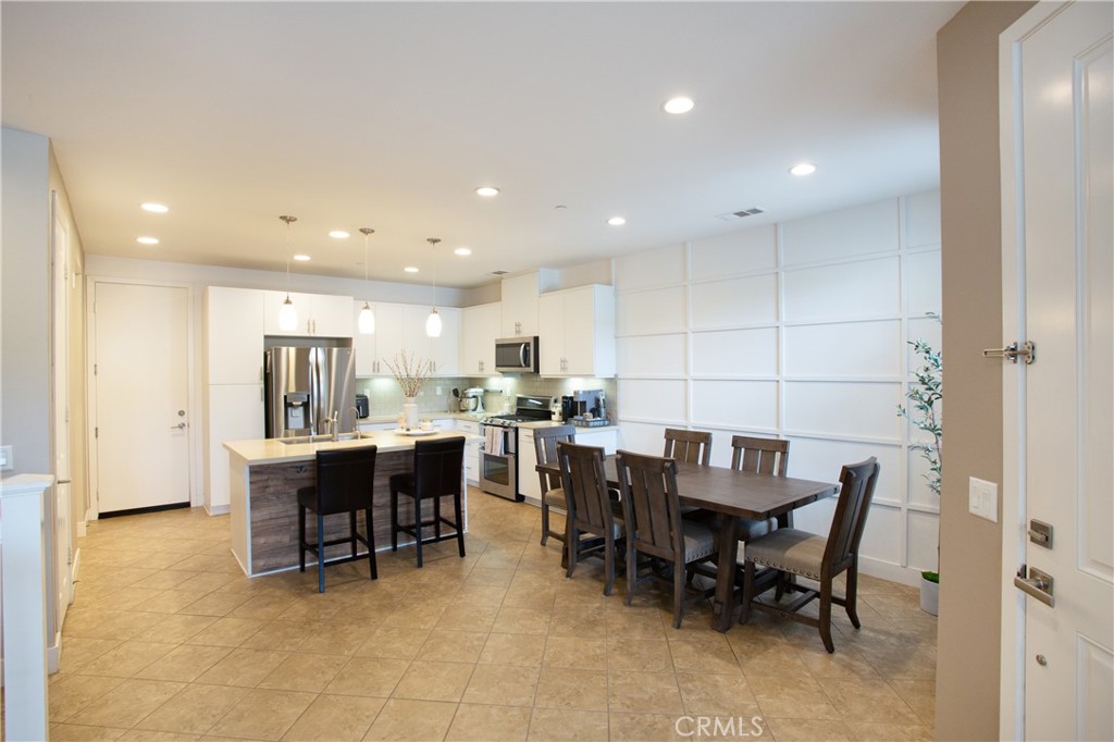 16 Fenix Street