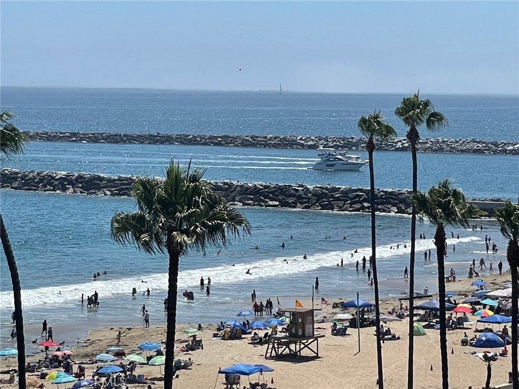 Corona del Mar South of PCH (CDMS) - Residential Income