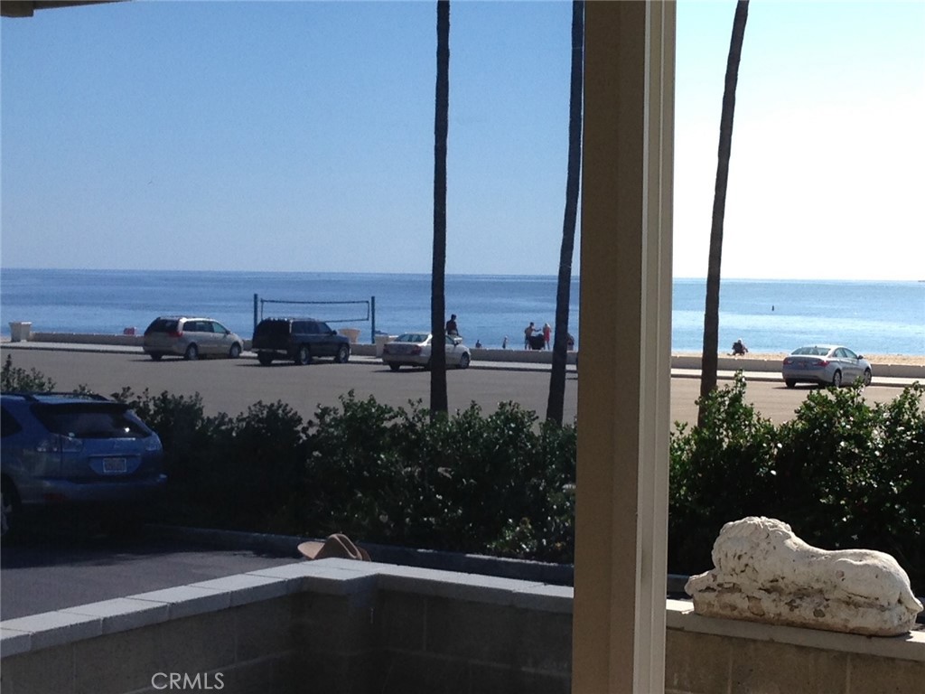 Corona del Mar South of PCH (CDMS) - Residential Income