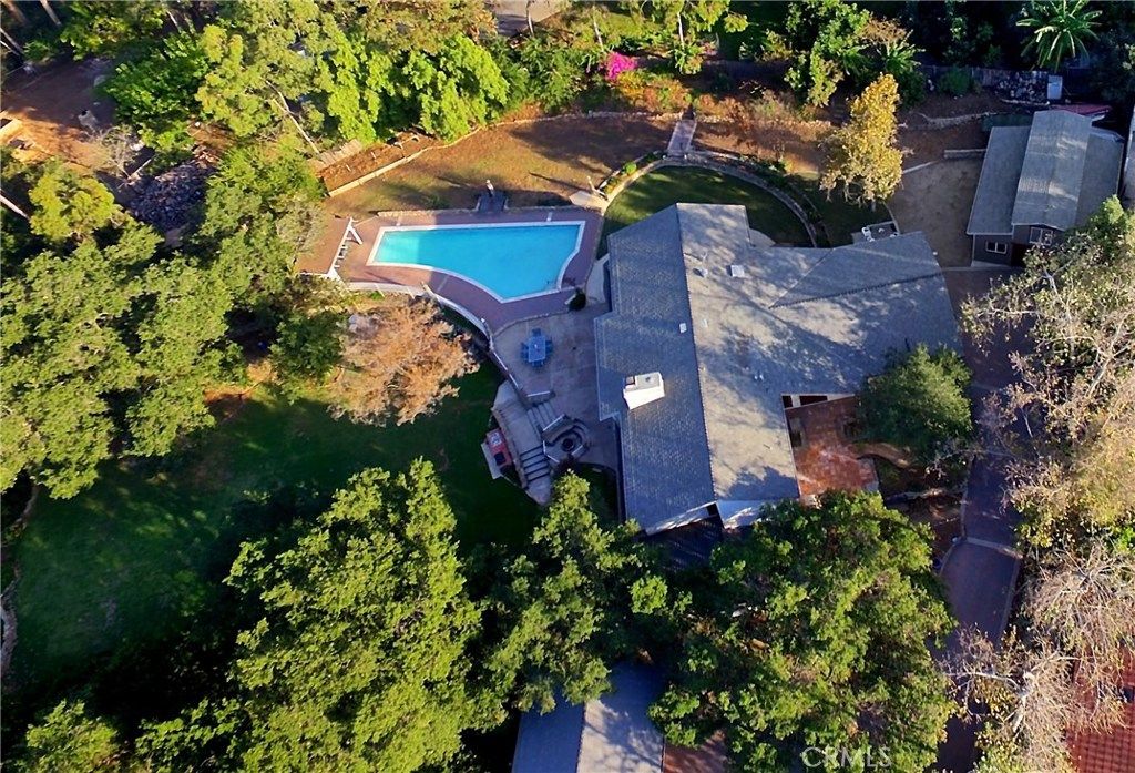 listing image 130720336022446256966