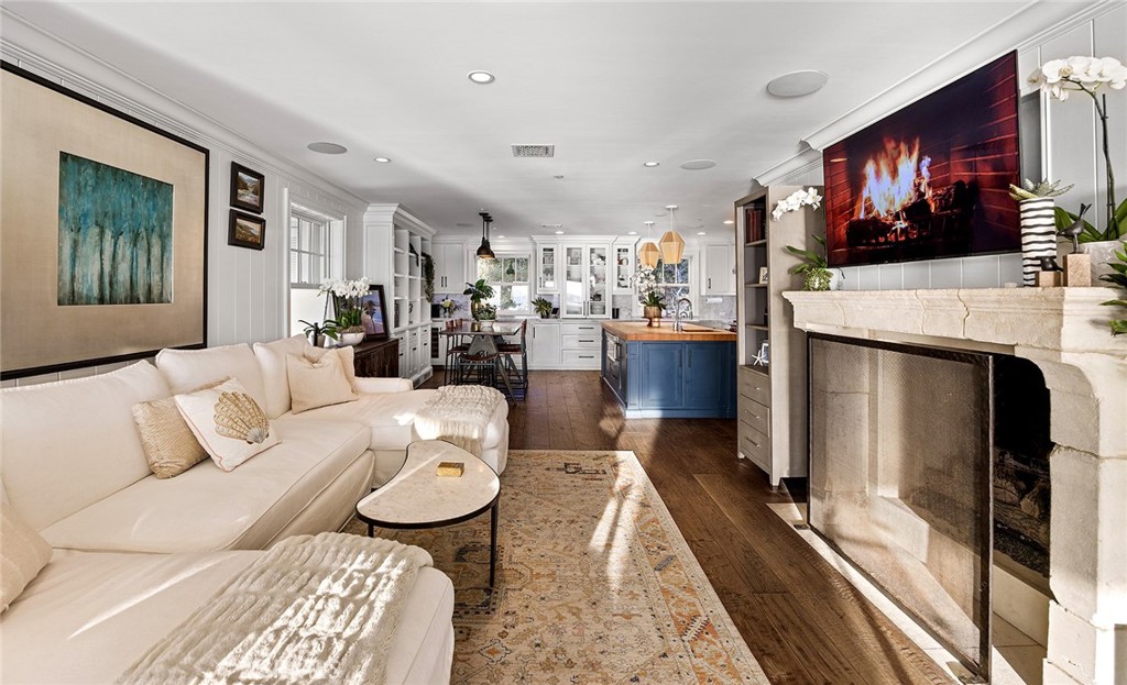 Beach Road Custom (BR) - Residential