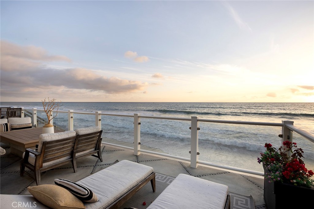 Beach Road Custom (BR) - Residential