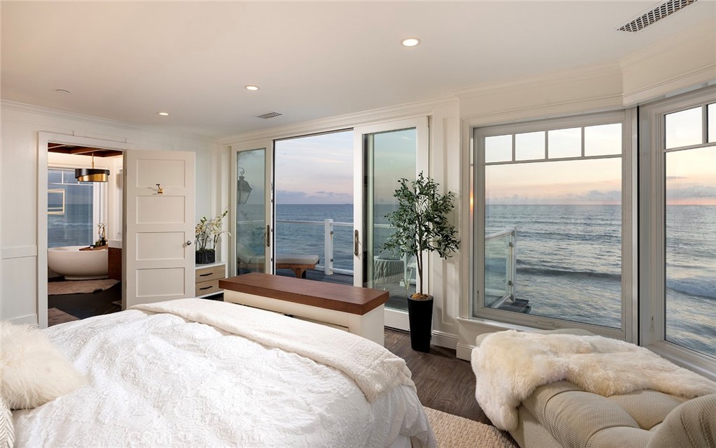 Beach Road Custom (BR) - Residential