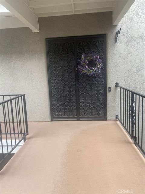 2405 Via Mariposa W 2G Laguna Woods CA 92637