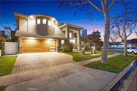A home in Rossmoor