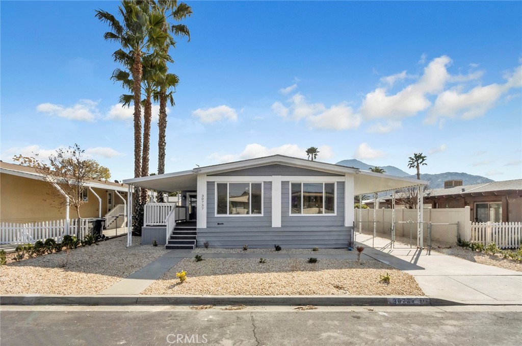 30737 Butia Palm Avenue