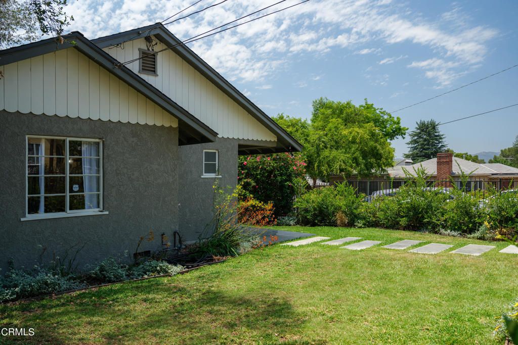 listing image 130724460833185733442