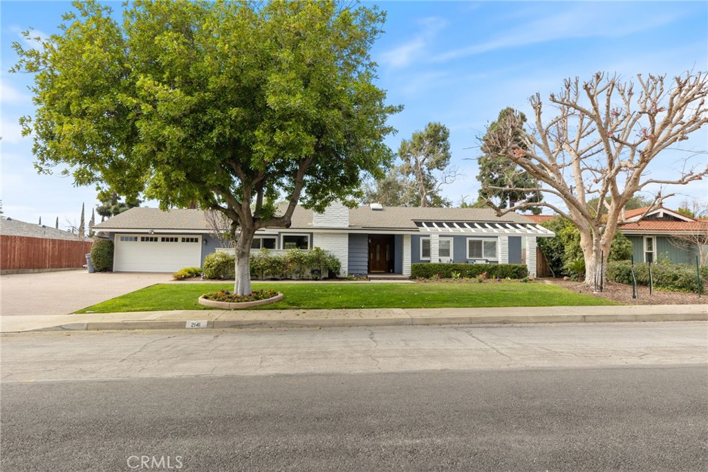 2141 N Villa Maria Road