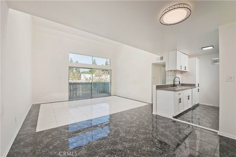 5700 Etiwanda Avenue 259 Tarzana CA 91356