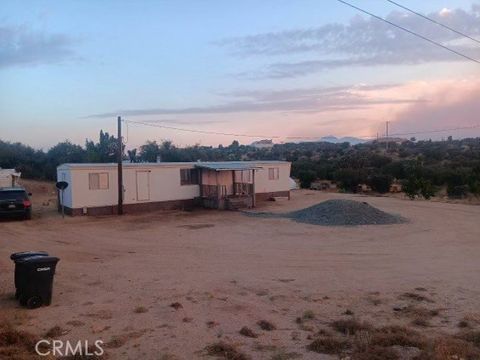 7678 Verbena Road Oak Hills CA 92344