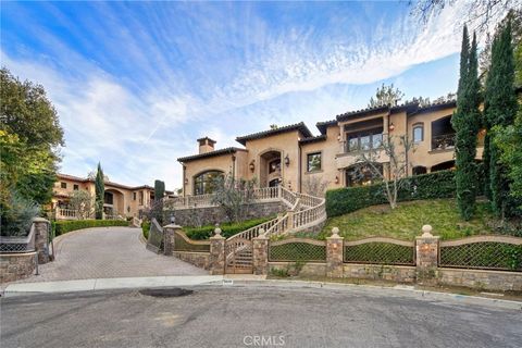 3930 Royal Oak Place Encino CA 91436