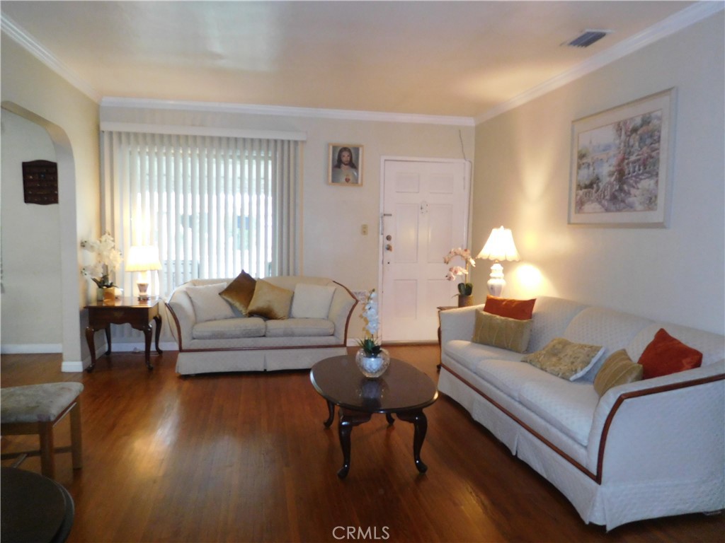 1415 Ximeno Avenue
