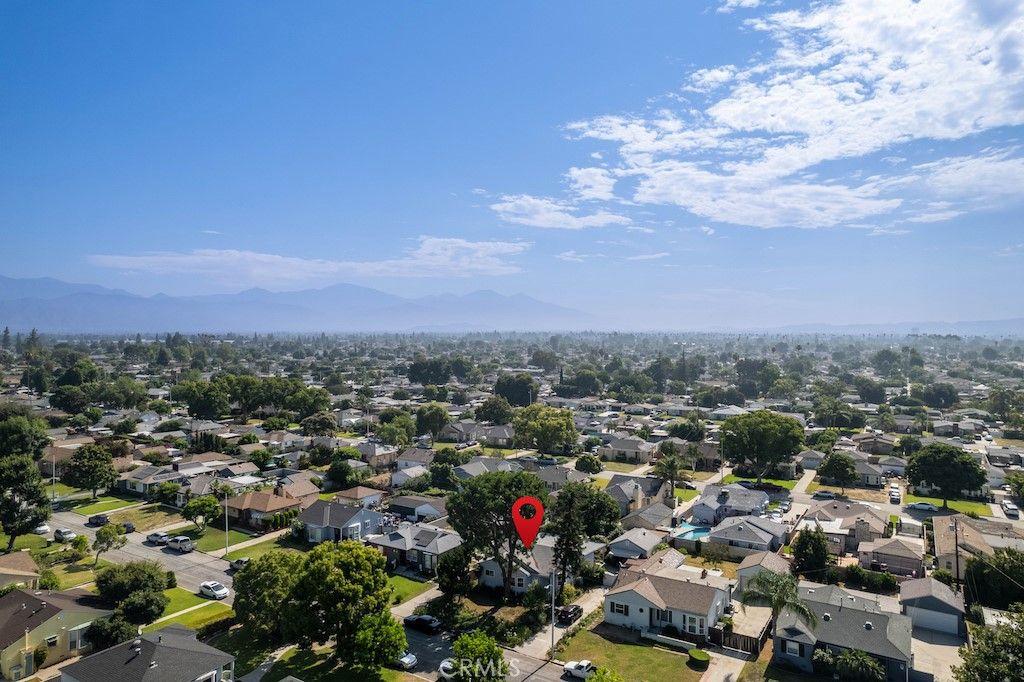 listing image 130729576414507554407