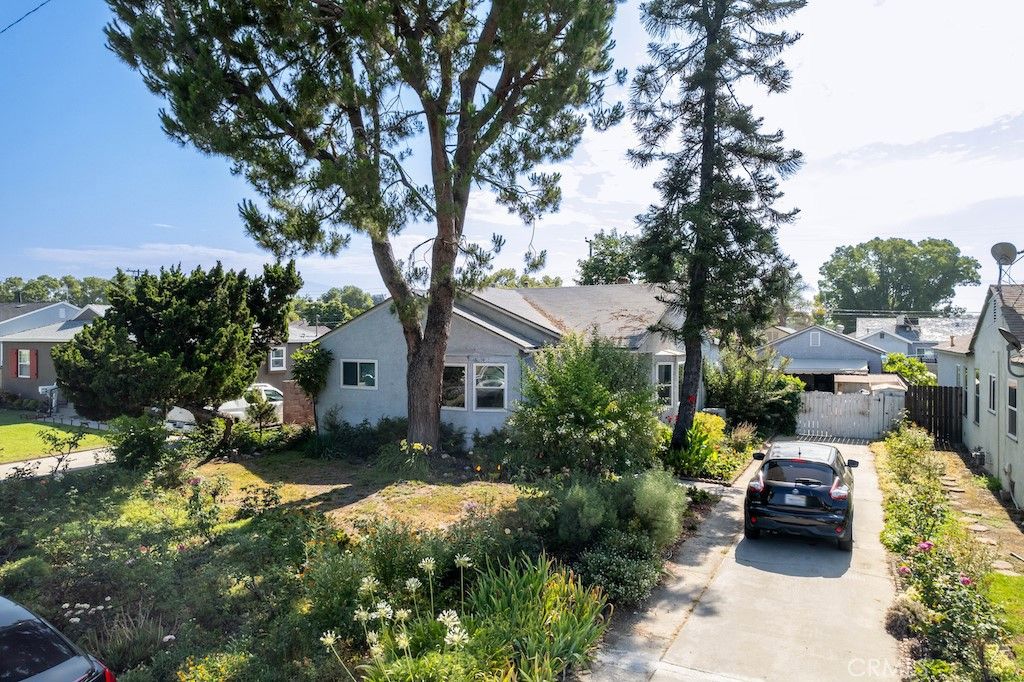 listing image 130728106683961900992