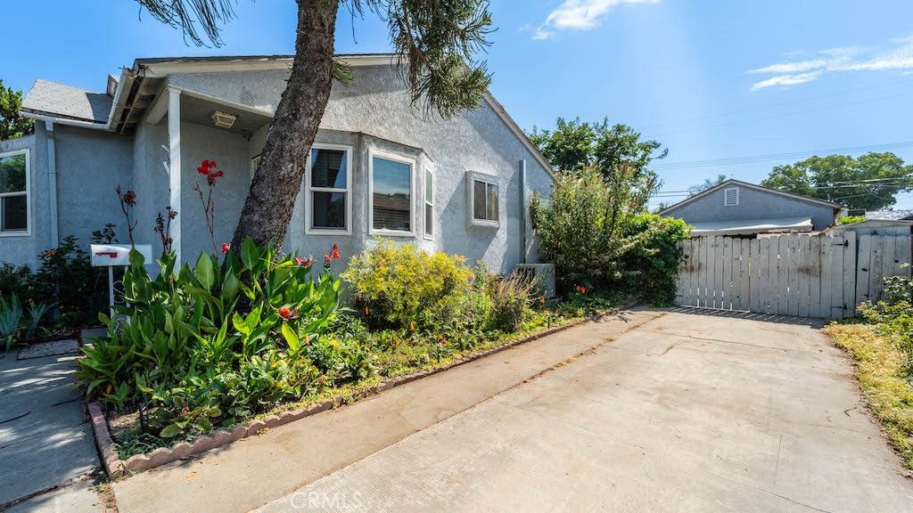 listing image 130720999364094908298