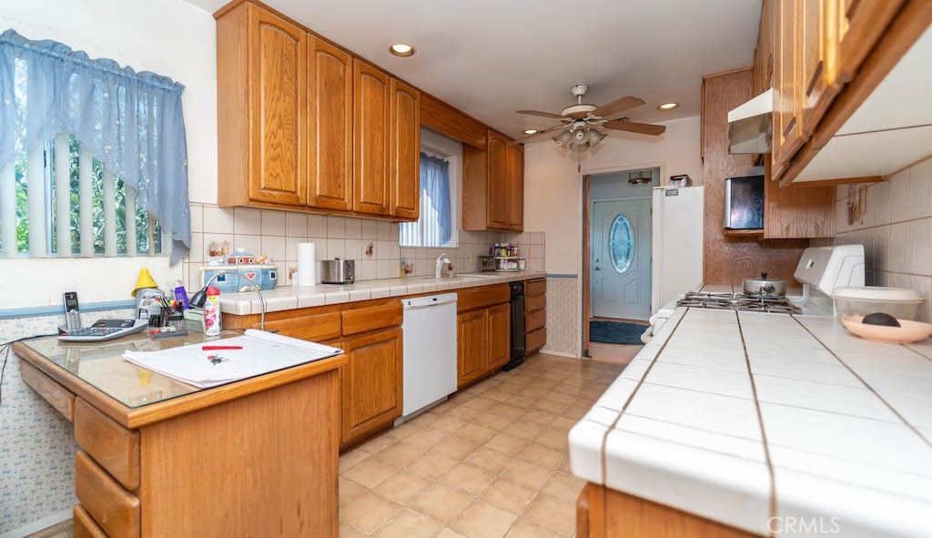 listing image 130729863814823187846