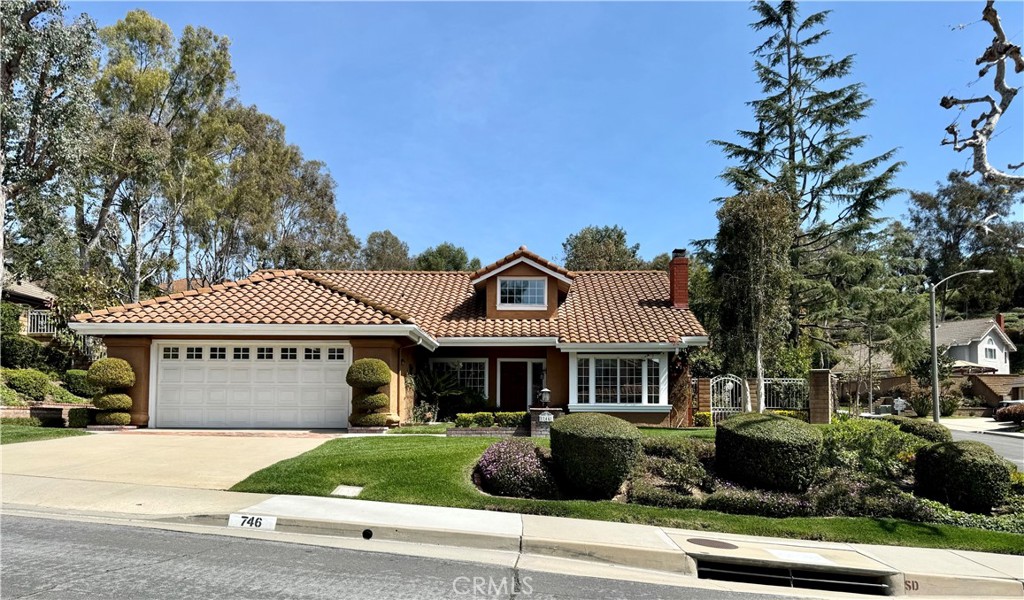 746 Avenida Bernardo